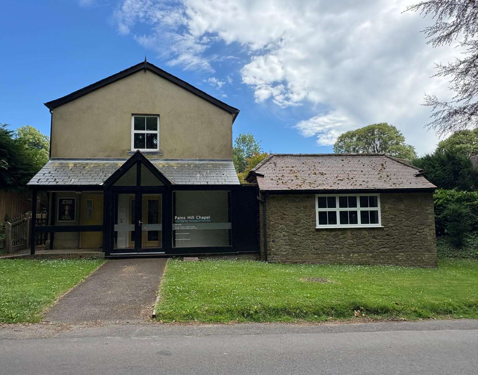 Chapel Rd, Oxted for sale Primary Photo- Image 1 of 8