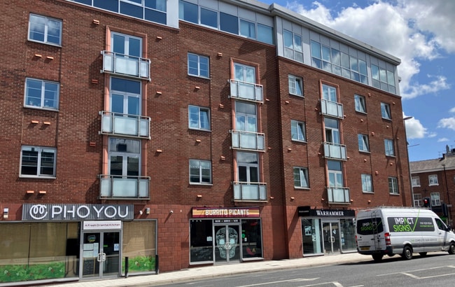 More details for 47 Railway St, Altrincham - Retail to Rent