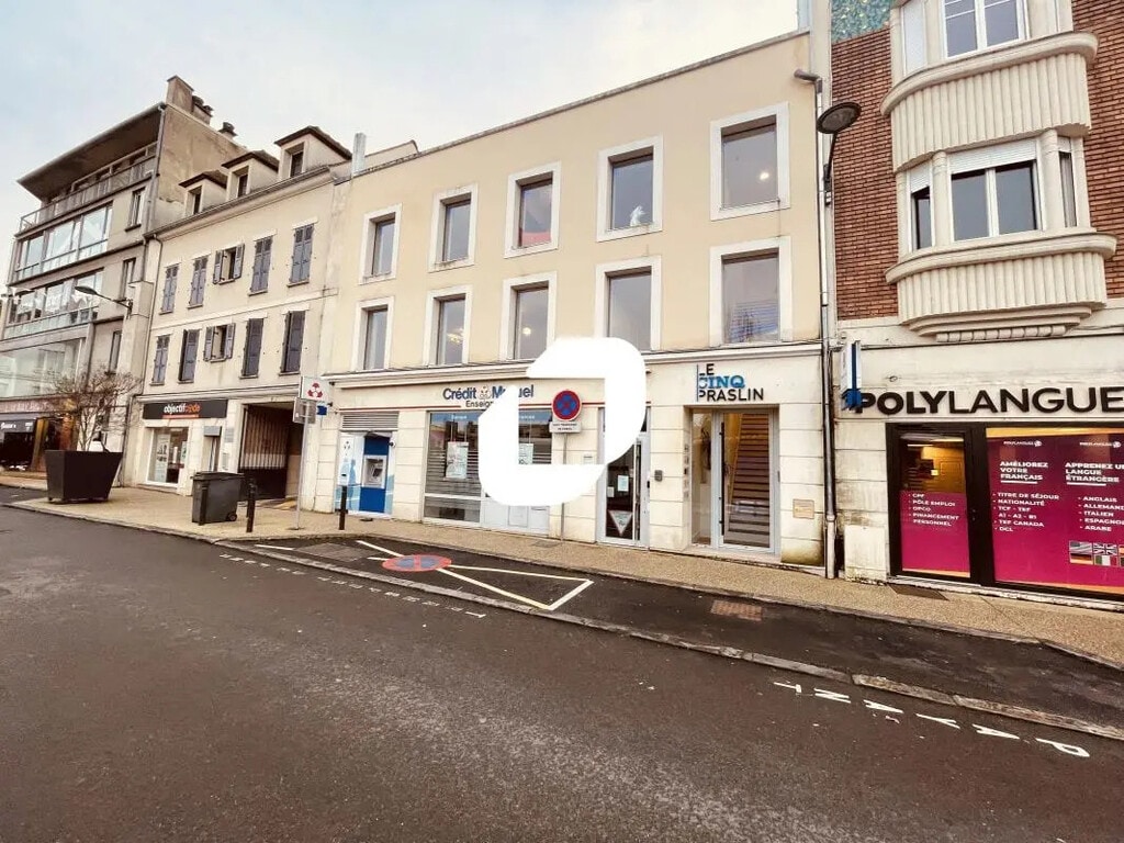 Vente Bureaux 144 m² - Photo 1