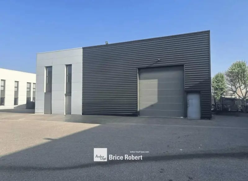 10 Rue Jacquard, Chassieu to rent Building Photo- Image 1 of 8