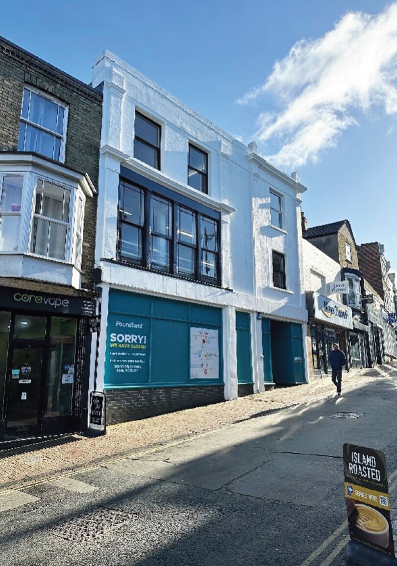 15-16 High St, Ryde to rent Building Photo- Image 1 of 1