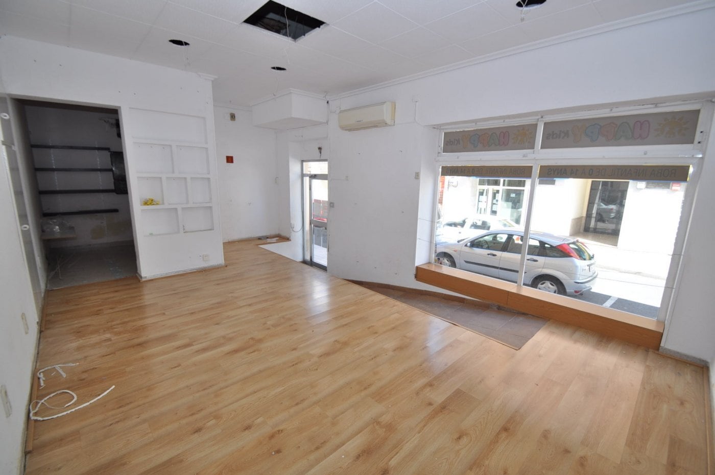 Retail in Sant Carles de la Ràpita, Tarragona to rent Interior Photo- Image 1 of 6