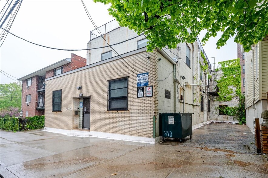 2811 Zulette Ave, Bronx NY - Commercial Property