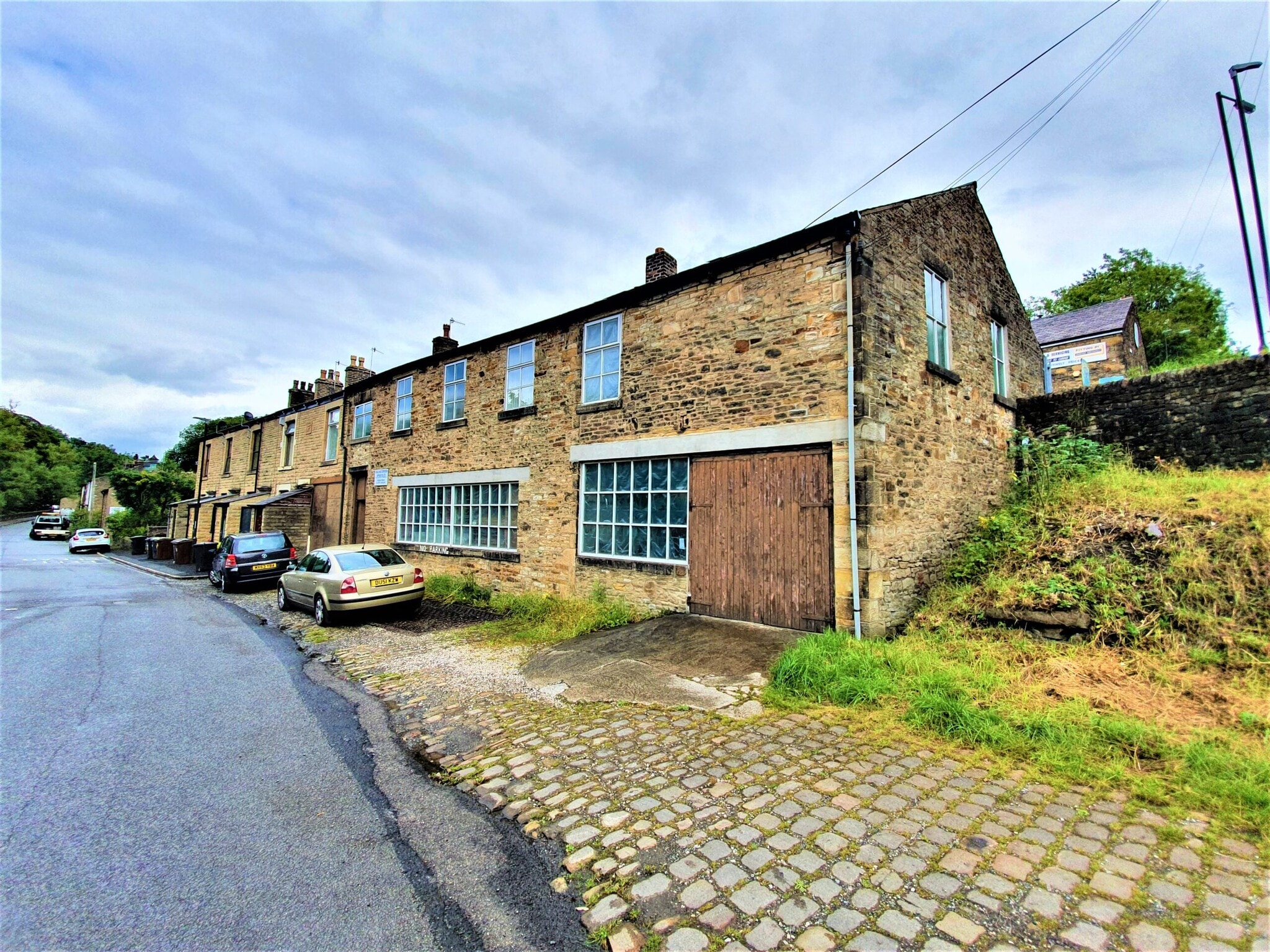 Hyde Bank Rd, High Peak for sale Primary Photo- Image 1 of 1