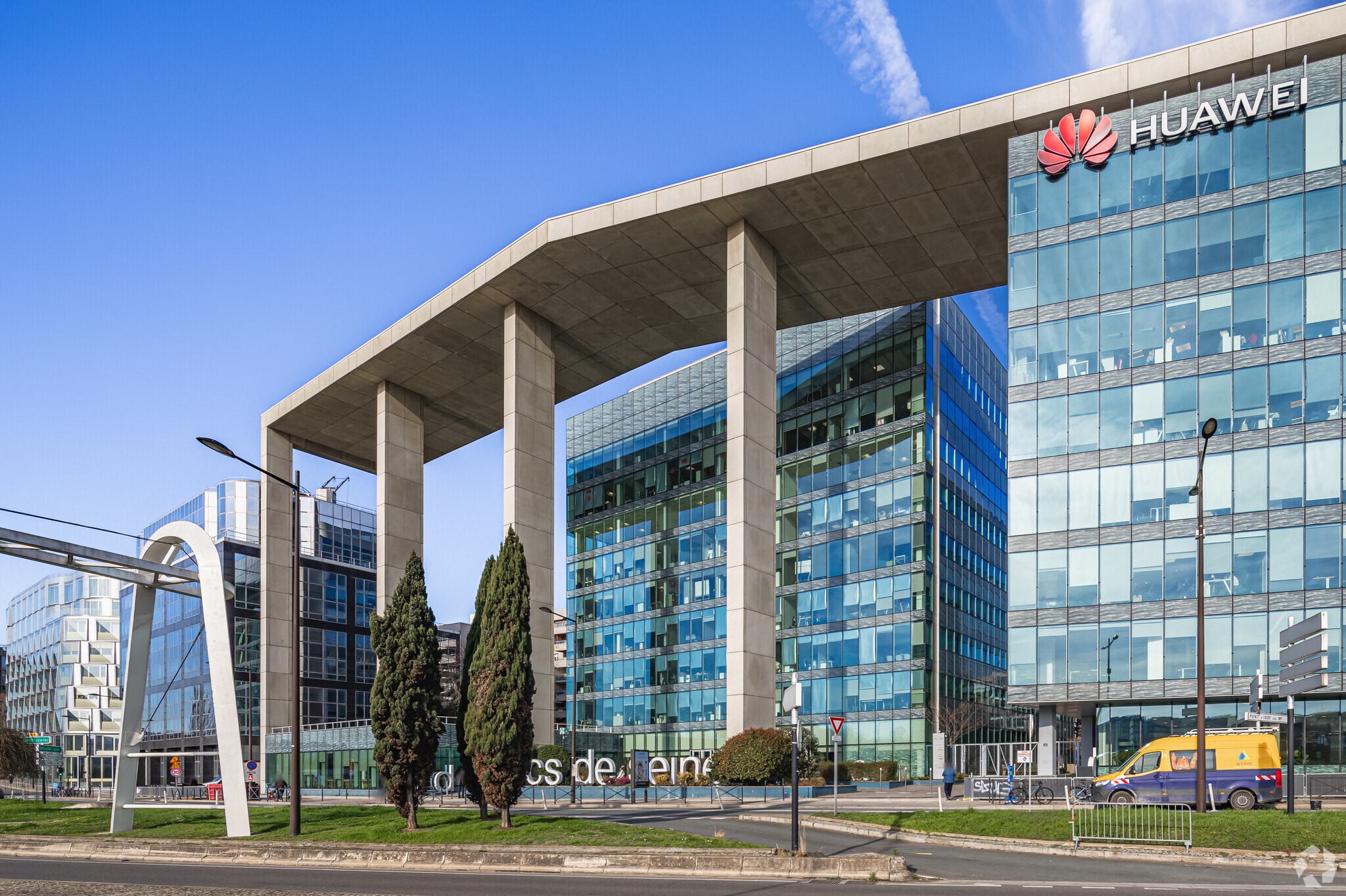 18 Quai Du Point Du Jour, Boulogne-Billancourt to rent Building Photo- Image 1 of 43