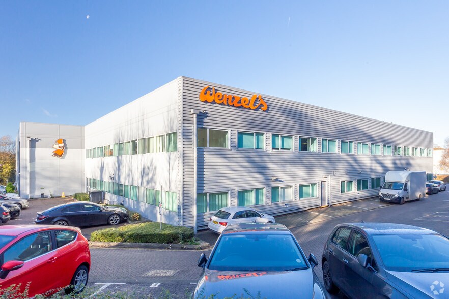 Olds Appr, Watford for sale - Primary Photo - Image 1 of 1