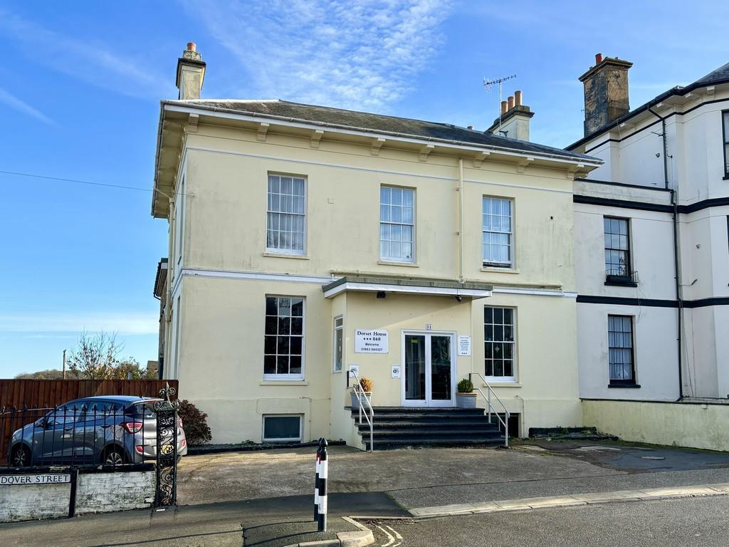 31 Dover St, Ryde for sale Primary Photo- Image 1 of 25