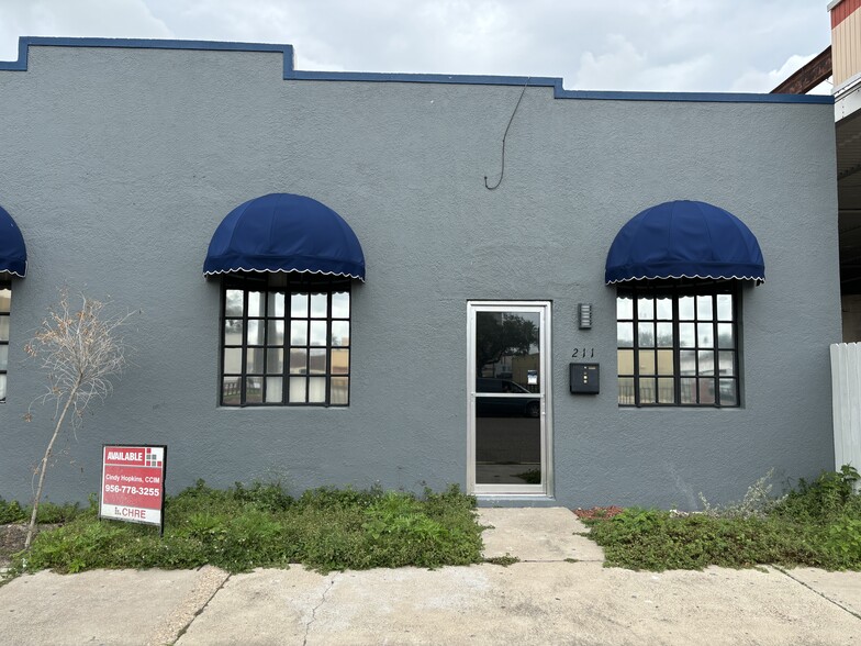 211 E Monroe Ave, Harlingen, TX for rent - Primary Photo - Image 1 of 26