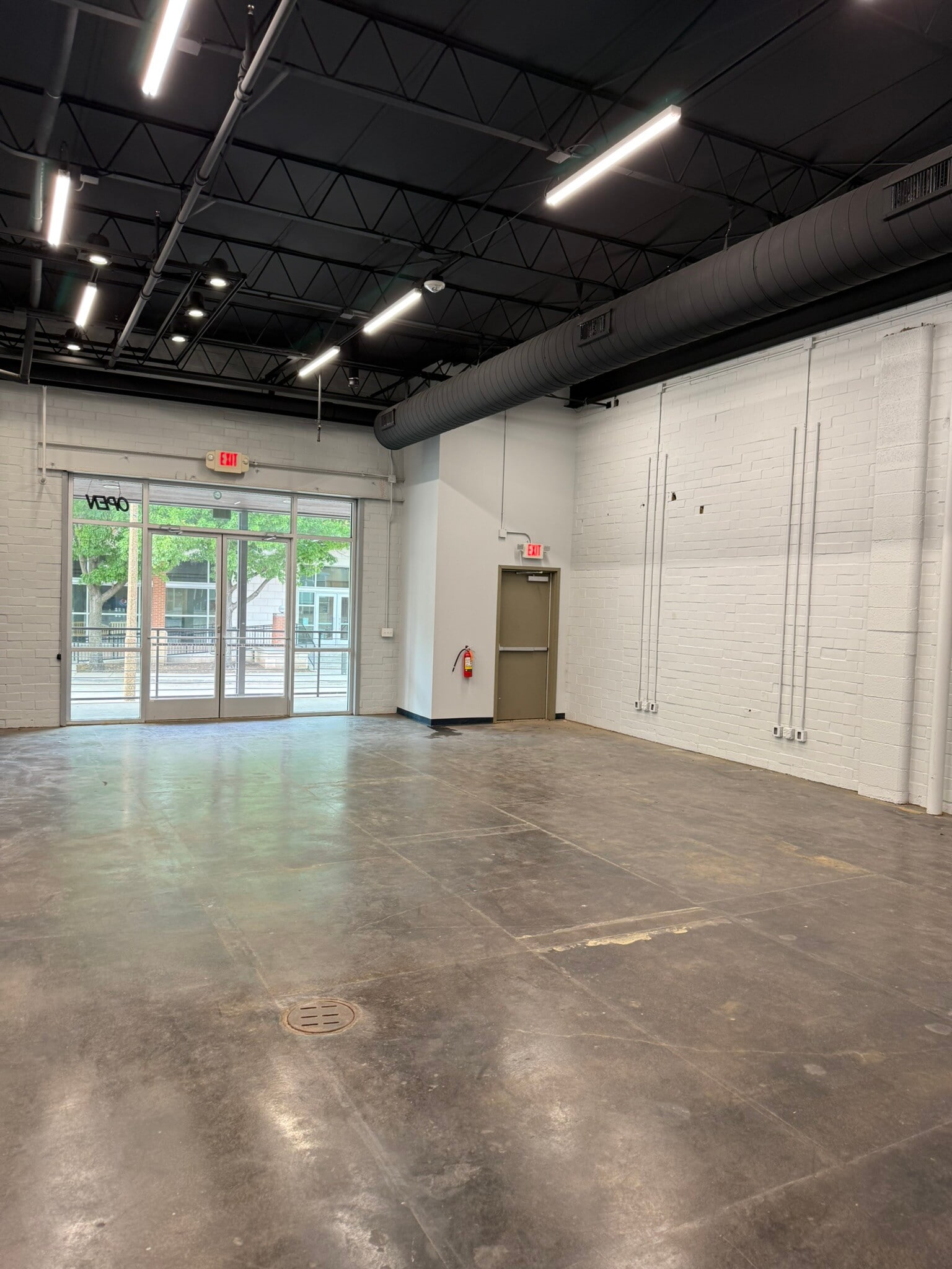 608 E Hickory St, Denton, TX to rent Building Photo- Image 1 of 2