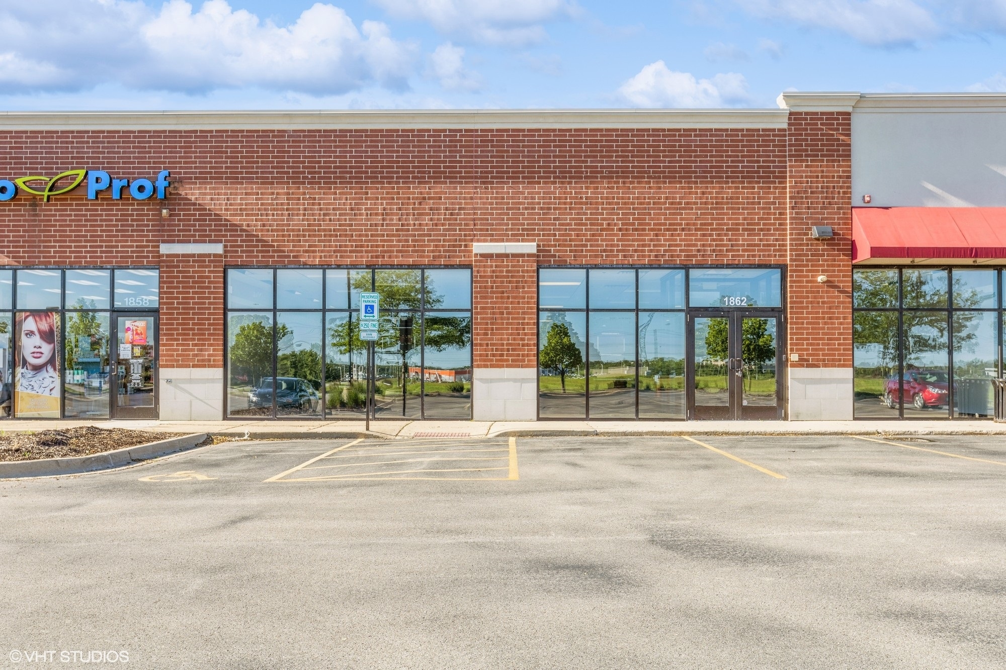 1852-1866 Towne Centre Dr, North Aurora, IL for rent Building Photo- Image 1 of 27