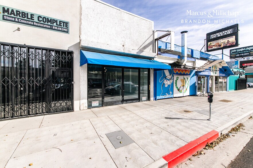 7242 Reseda Blvd, Reseda, CA for sale - Building Photo - Image 2 of 22