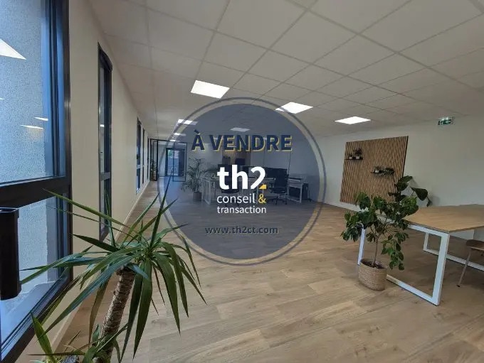 Vente Bureaux 127 m² - Photo 1