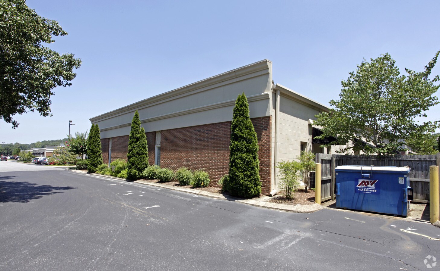 6120 Shallowford Rd, Chattanooga 37421 UK