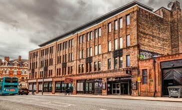 174-178 Briggate, Leeds to rent Building Photo- Image 1 of 8