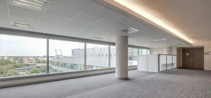 2-4 Rue Des Martinets, Rueil-Malmaison to rent Interior Photo- Image 1 of 5