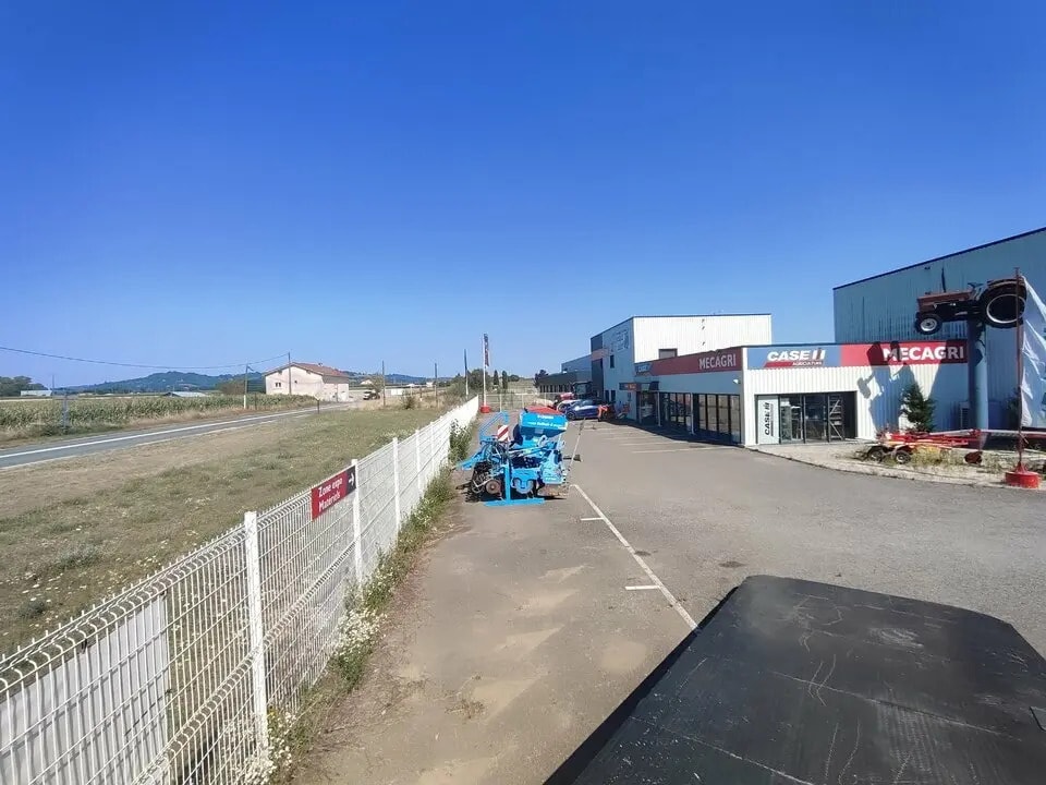 Vente Local d'activités 715 m² - Photo 1