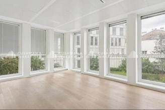 9-11 Rue De L'Est, Boulogne-Billancourt to rent Interior Photo- Image 1 of 4