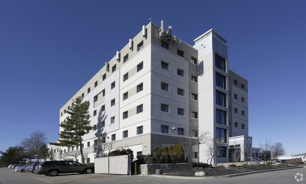 2100 Tower Office Park, Woburn 01801 UK