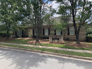 1408 Orchard Lake Dr, Charlotte, NC for sale Building Photo- Image 1 of 1