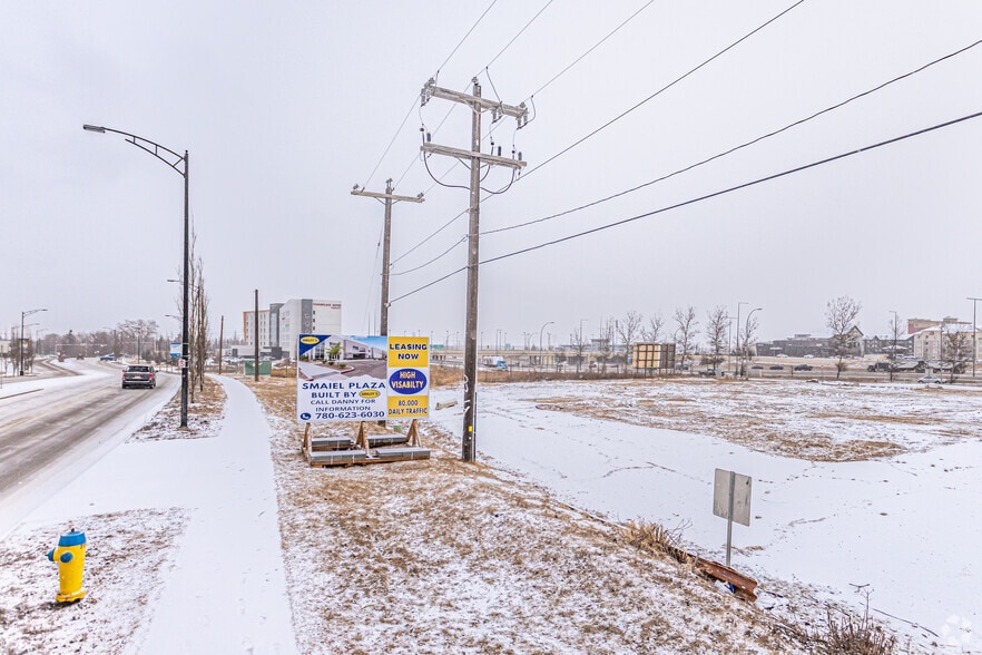 1212 Calgary Trl SW, Edmonton, AB to rent - Building Photo - Image 2 of 2