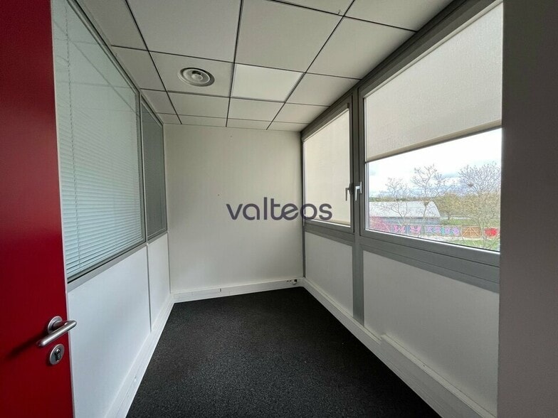 2 Bis Rue Marcel Doret, Blagnac to rent - Interior Photo - Image 3 of 11