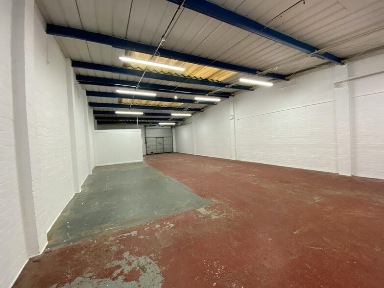 25-33 Hawbank Rd, East Kilbride to rent - Building Photo - Image 3 of 7