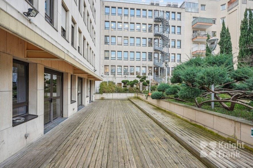 37-39 Rue De Neuilly, Clichy to rent - Building Photo - Image 3 of 9