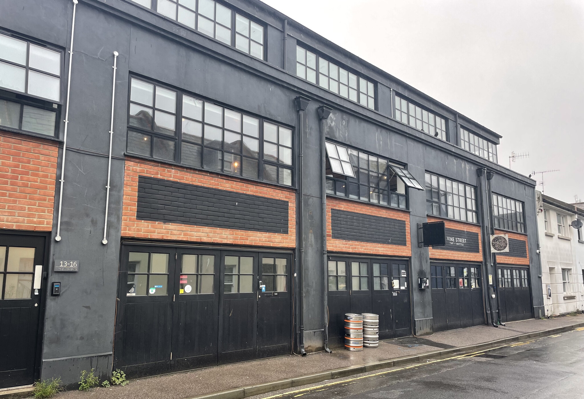 11-16 Vine St, Brighton to rent Building Photo- Image 1 of 11