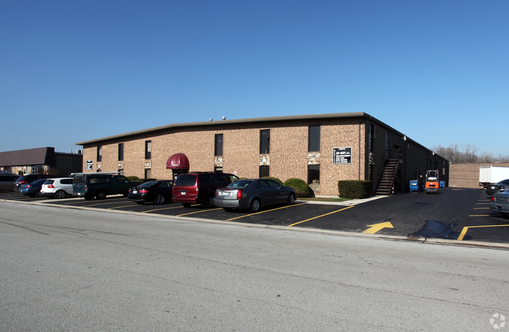 4608 137th St, Crestwood, IL for sale Primary Photo- Image 1 of 1