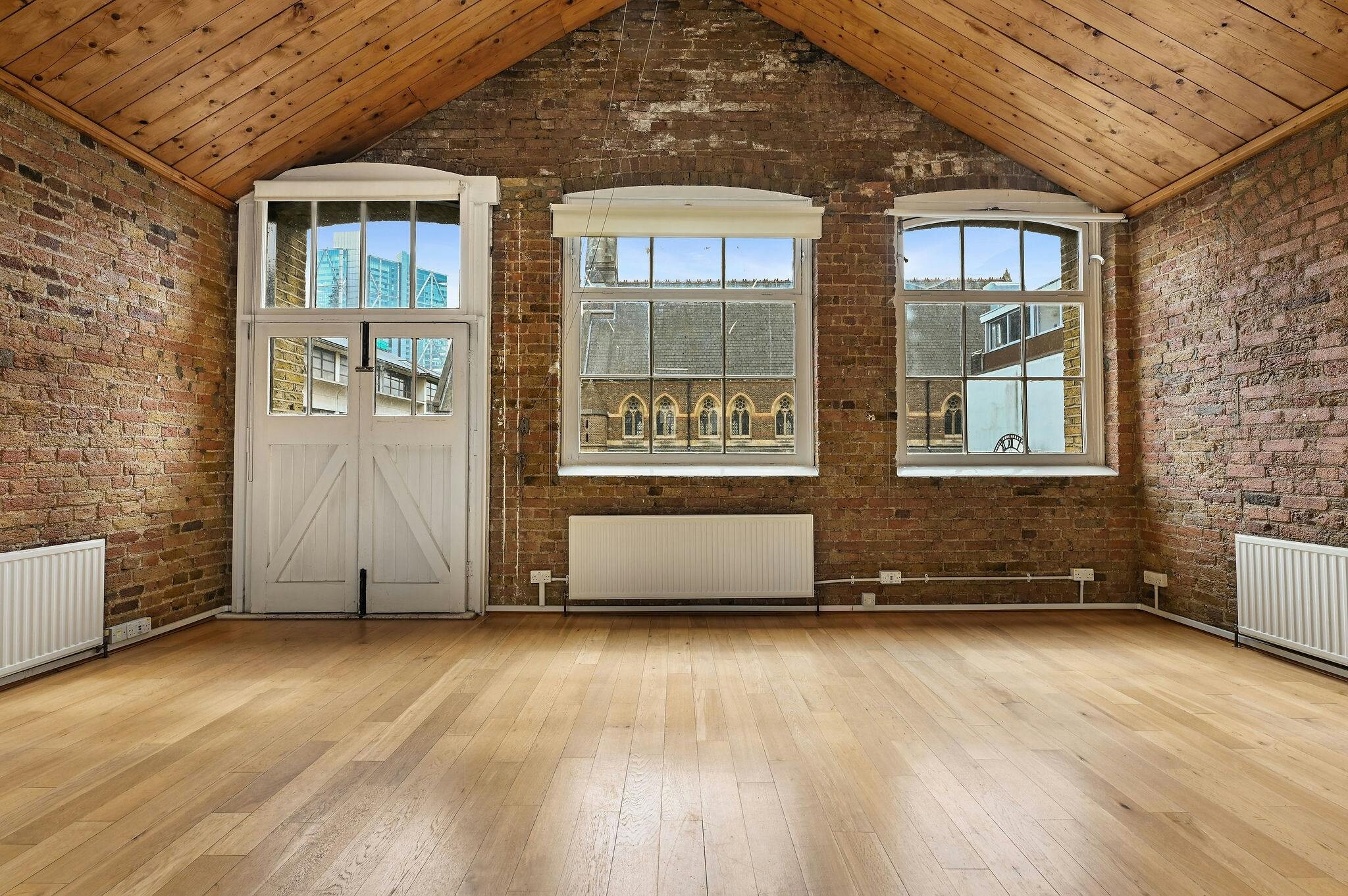 77 Leonard St, London to rent Interior Photo- Image 1 of 3