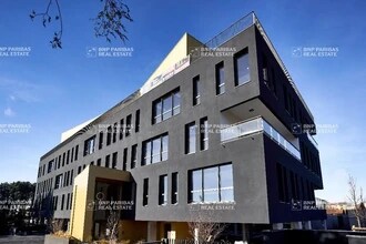 Office in Dardilly to rent Building Photo- Image 1 of 38