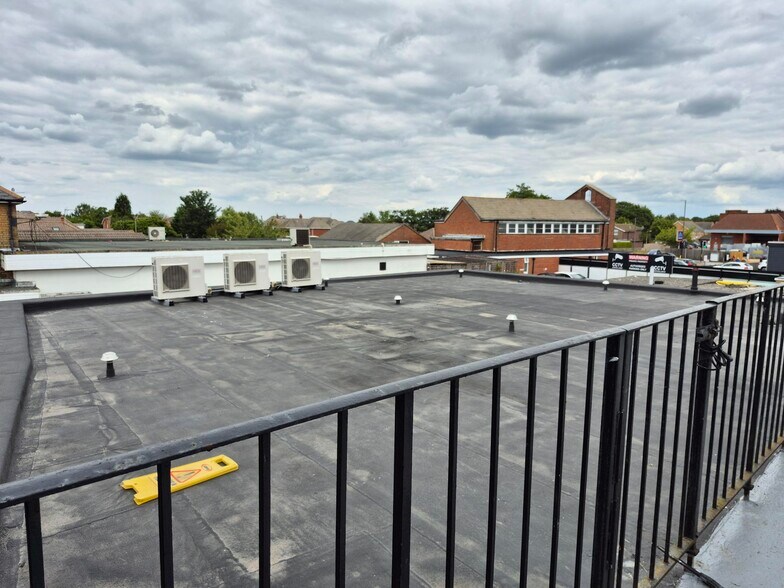 296 Wallisdown Rd, Bournemouth for sale - Building Photo - Image 3 of 8