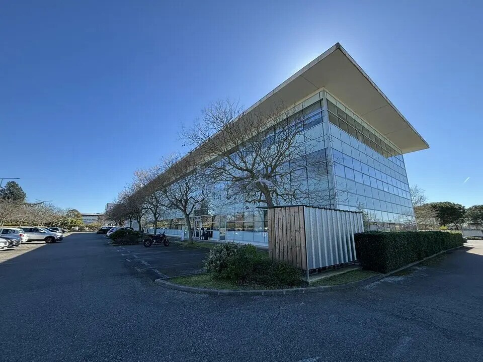 Office in Toulouse to rent Building Photo- Image 1 of 7