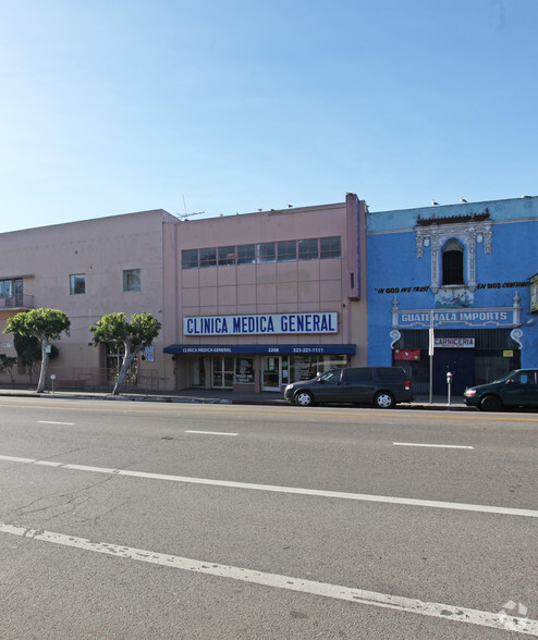 2208 W 7th St, Los Angeles, CA for rent - Building Photo - Image 1 of 1