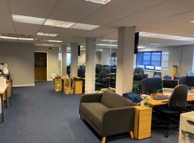 Hayle Industrial Park, Hayle to rent - Interior Photo - Image 3 of 4