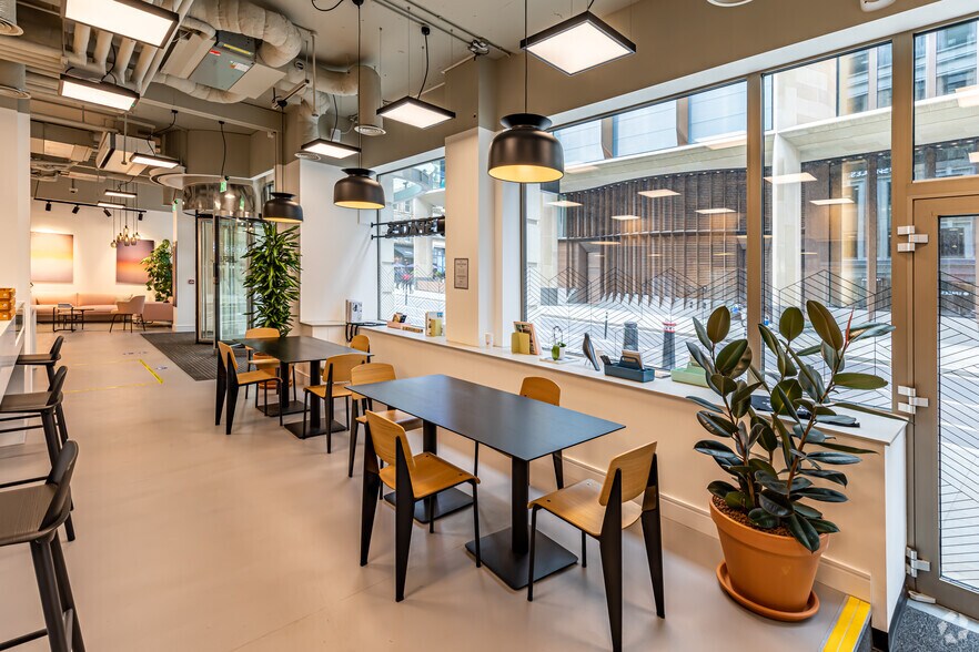 60 Cannon St, London to rent - Interior Photo - Image 3 of 17