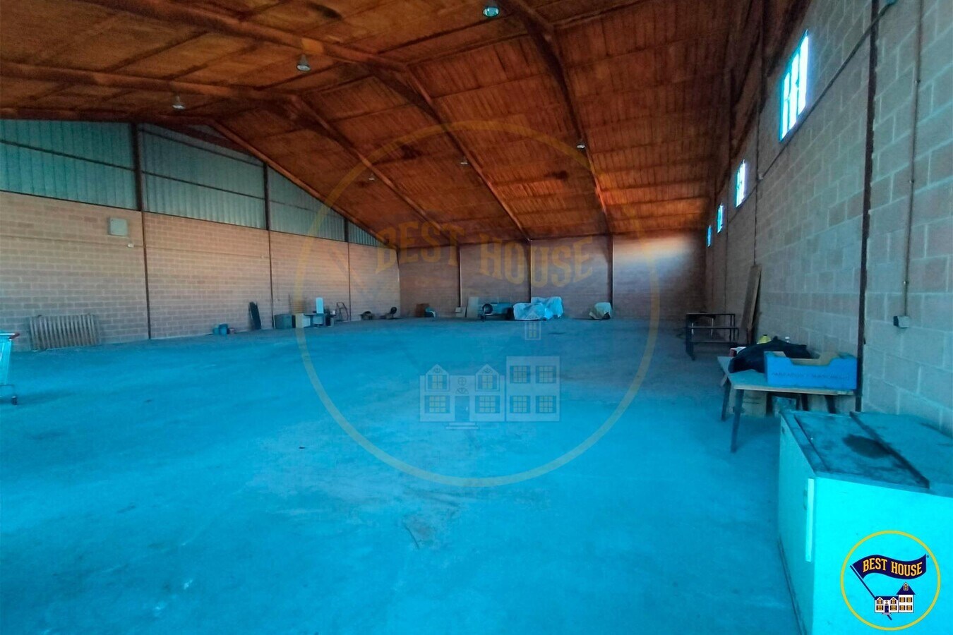 Cuenca, CUE 16004 -  -  - Interior Photo - Image 2 of 5