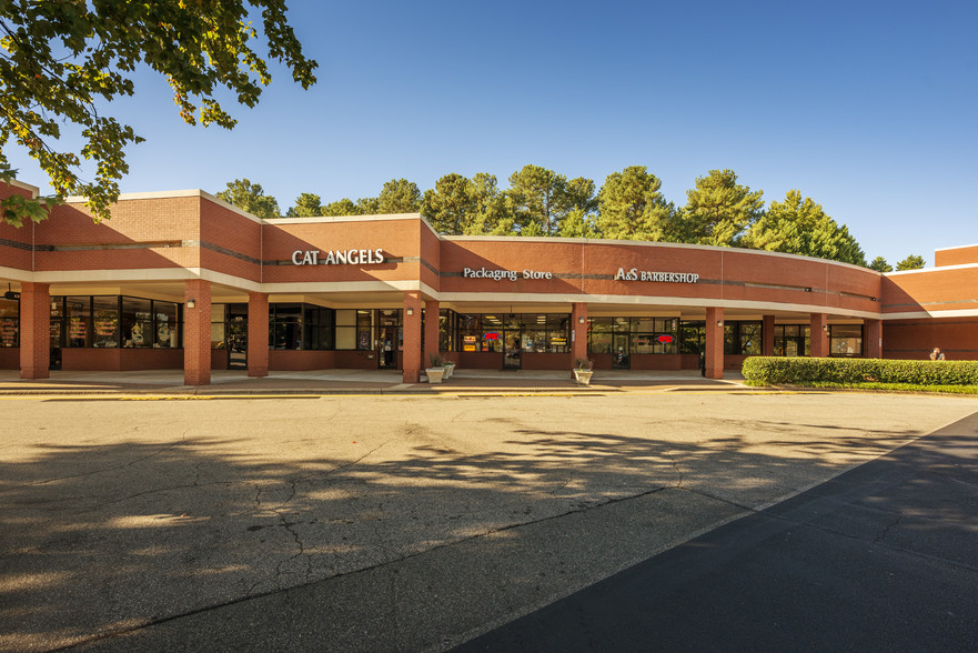 921-965 N Harrison Ave, Cary, NC for rent - Building Photo - Image 2 of 15