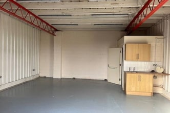 Crossland Ct, Leeds to rent Interior Photo- Image 2 of 2