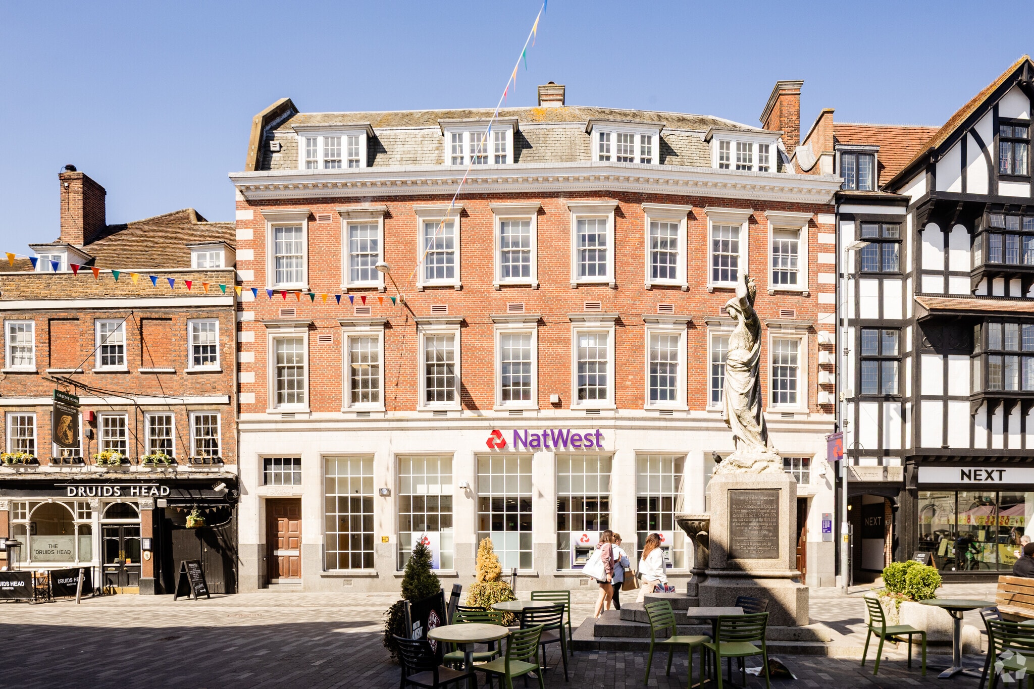 4-5 Market Pl, Kingston Upon Thames to rent Building Photo- Image 1 of 3