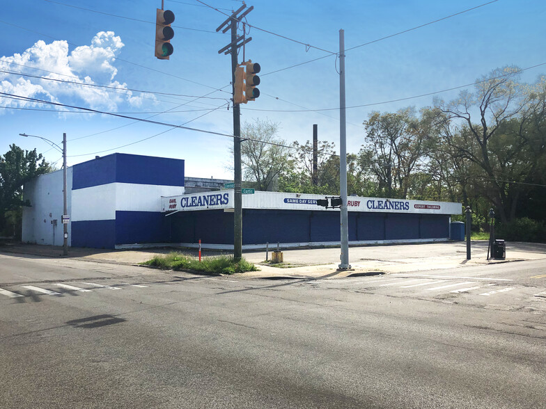 18135 Livernois Ave, Detroit, MI for sale - Building Photo - Image 1 of 10