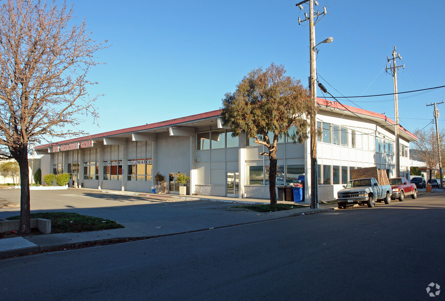 863 E Francisco Blvd, San Rafael, CA for rent - Building Photo - Image 1 of 4