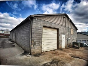 130 Mabry Hood Rd, Knoxville, TN for sale Building Photo- Image 1 of 1