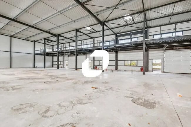 Location Local d'activités 850 m²