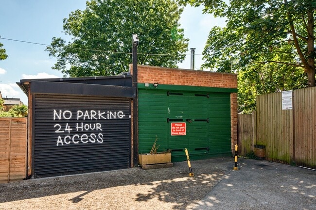 More details for Ringstead Rd, London - Office for Sale