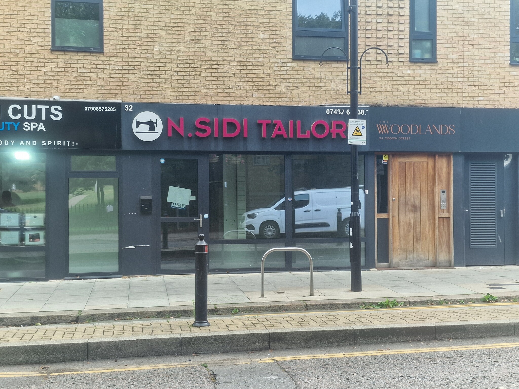 32 Crown Street, London to rent Building Photo- Image 1 of 2