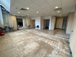 182-186 Washway Rd, Sale to rent Interior Photo- Image 1 of 3