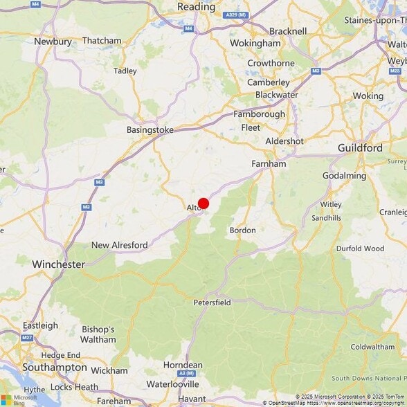 13 Mill Ln, Alton to rent - Building Photo - Image 3 of 5