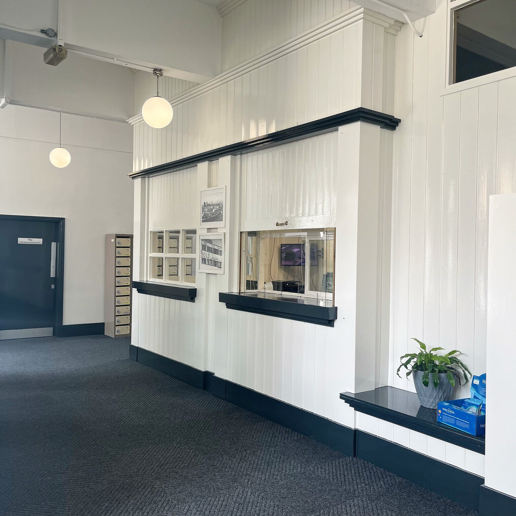 Bold Ln, St Helens to rent Lobby- Image 1 of 4