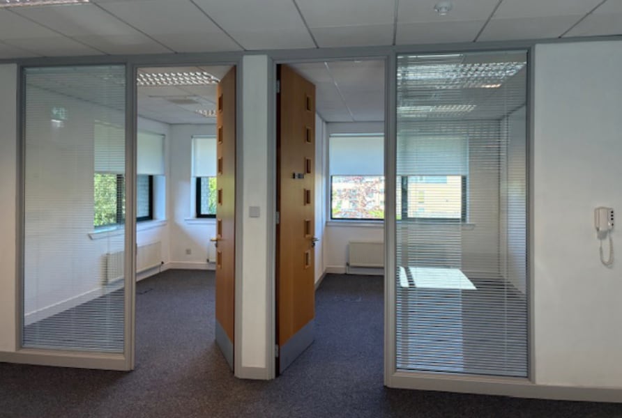 1 Carradale Cres, Cumbernauld to rent Interior Photo- Image 1 of 4